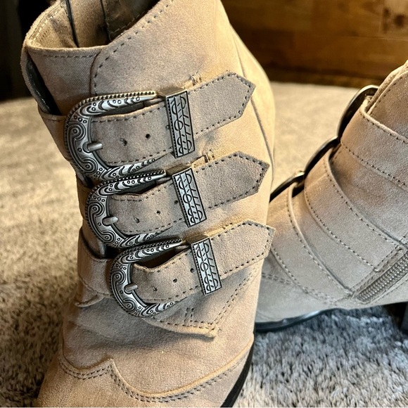 SO Taupe Ladies Ankle Boots with Lace-Up Closure - Picture 8 of 10